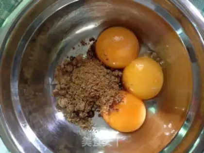 Make Red sugar, black sesame ricin step 0
