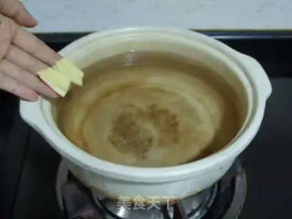 Make The chicken soup step 2