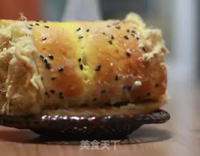 Make Make a meat pine roll with a cold Chinese and a liquid step 8