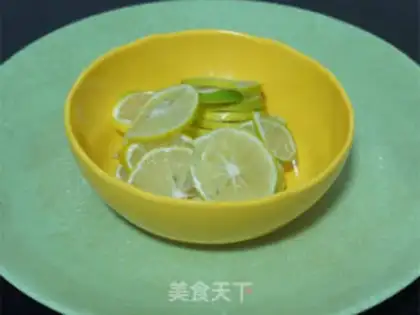 Make Honeyed lemonade step 2