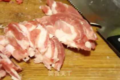 Make Fresh shrimp skin step 1