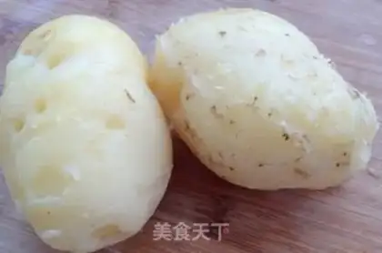 Make Smiley-faced potato chips step 0