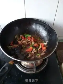 Make Black pepper beef noodles step 3
