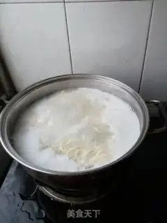 Make Black pepper beef noodles step 4