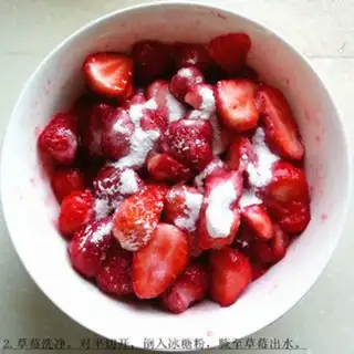 Make Strawberry jam step 1