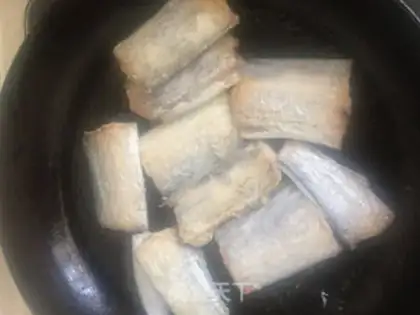Make Jell-O fish step 5