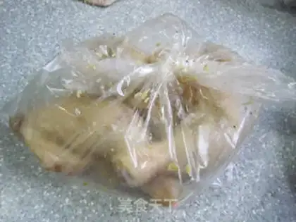 Make Spicy hands tore chicken legs step 6