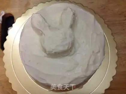 Make Coconut butter rabbit birthday cake step 8