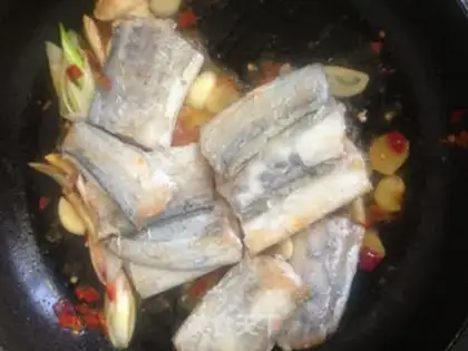 Make Jell-O fish step 8