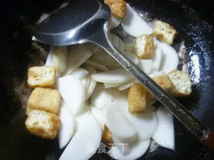 Make Soy sauce and tofu radish step 3
