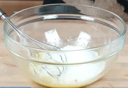 Make Congo-coconcoon snack step 1