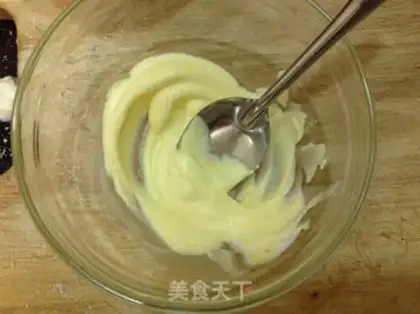 Make Coconut butter rabbit birthday cake step 11