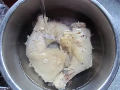 Make Spicy hands tore chicken legs step 9