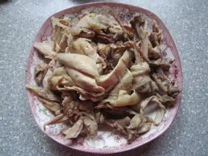 Make Spicy hands tore chicken legs step 10