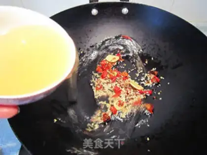 Make Spicy hands tore chicken legs step 14