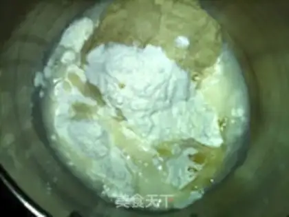 Make Chinese sesame toast step 5