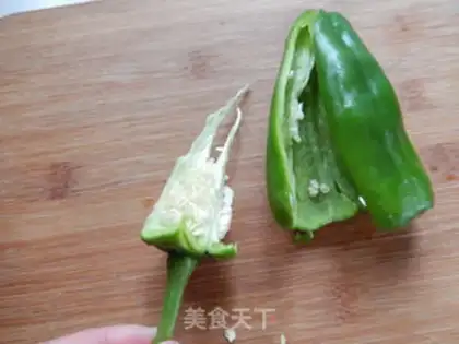 Make Hot pepper fried eggs step 3