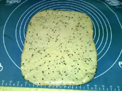 Make Chinese sesame toast step 12