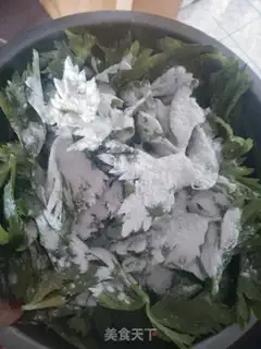 Make Celery leaves step 1