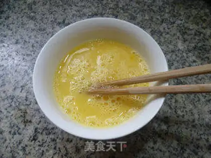 Make Squeeze eggs and cabbage step 3