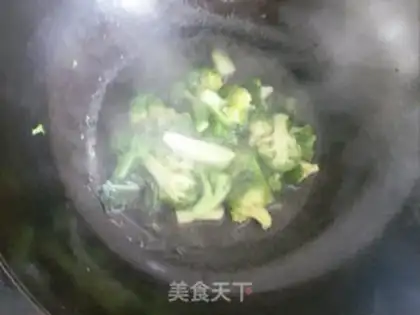 Make Shrimp noodles step 2