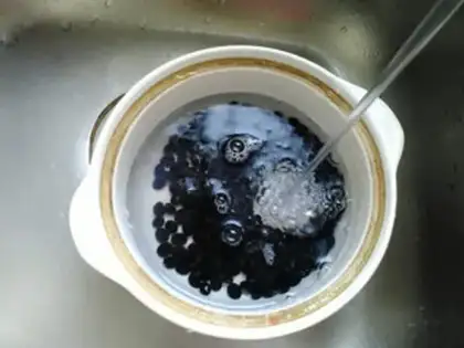 Make Jealous and black beans step 1