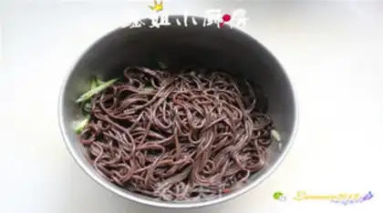 Make Spicy root powder step 3