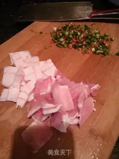 Make Onion fried meat step 1