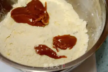 Make Caramel red bean waffles step 4