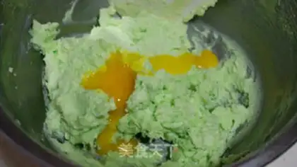 Make Cherry cookies step 2