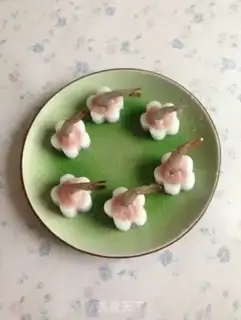 Make The flower radish shrimp ball step 8