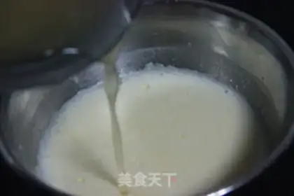 Make A fresh orange mousse cake step 6