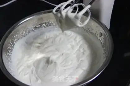 Make A fresh orange mousse cake step 8