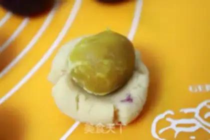Make Little snacks that make a mess step 3