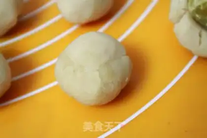 Make Little snacks that make a mess step 4