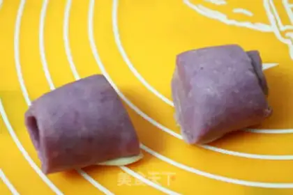 Make Little snacks that make a mess step 14