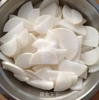 Make Sugar and radish step 1
