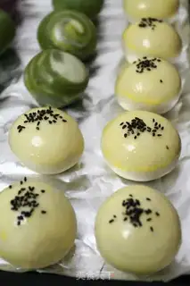 Make Little snacks that make a mess step 19