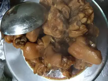 Make Red burning pig hoof step 7