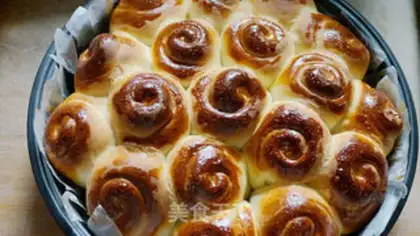 Make raisin rolls step 14