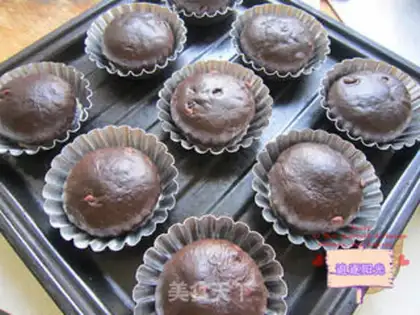 Make Chocolate bean bread step 4