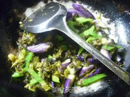 Make Pyramid fried eggplant step 5