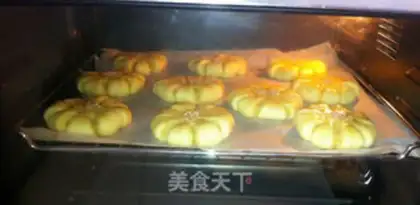 Make Flower bread step 7
