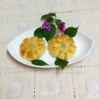 Make Flower bread step 9