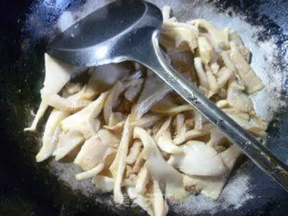 Make Scrambled raisin step 3