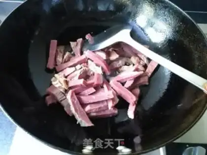 Make Spicy beef step 1