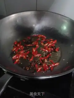 Make The rooster step 2