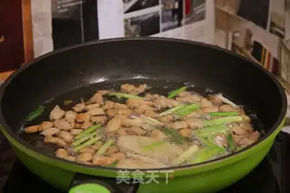Make Sofa noodles step 4