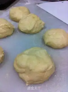 Make Cheese and tomato bread step 1