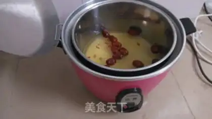 Make Red-tree rice porridge step 2